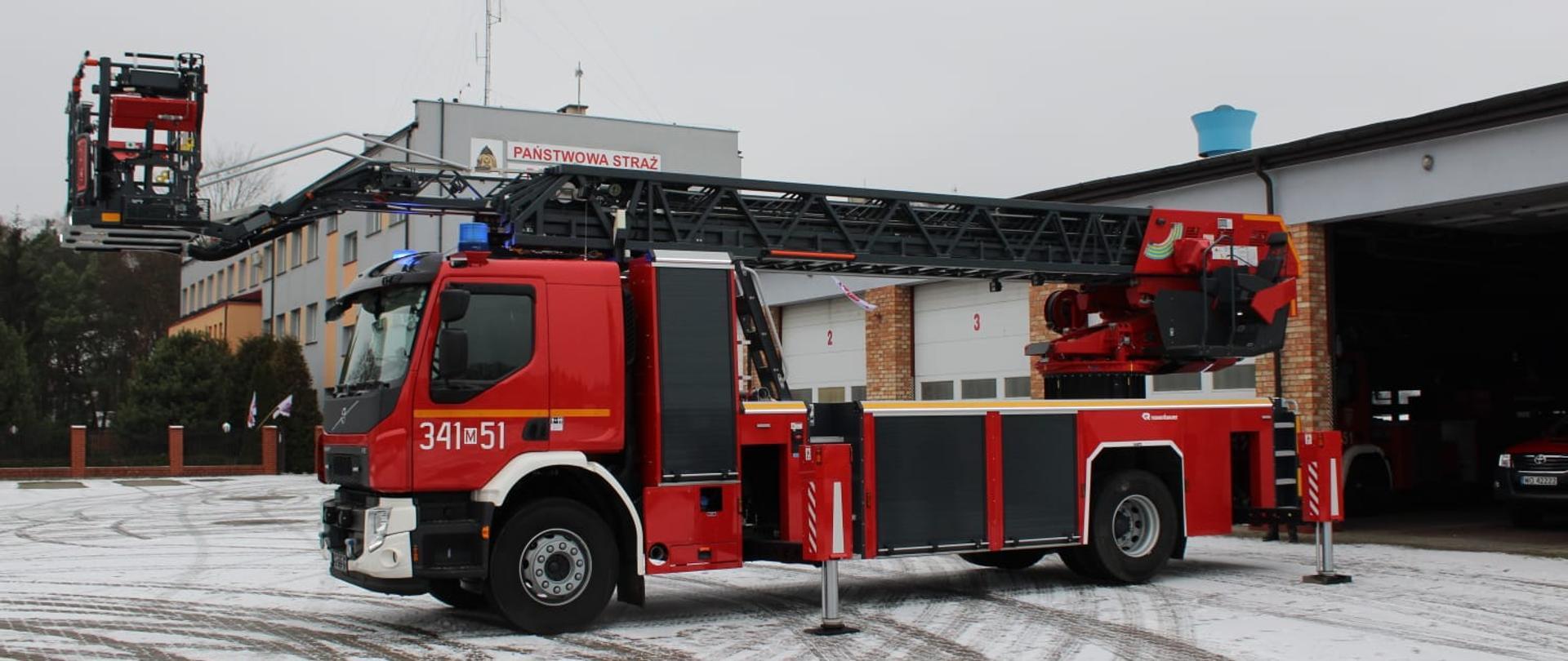 Nowy pojazd specjalny - drabina mechaniczna SD40