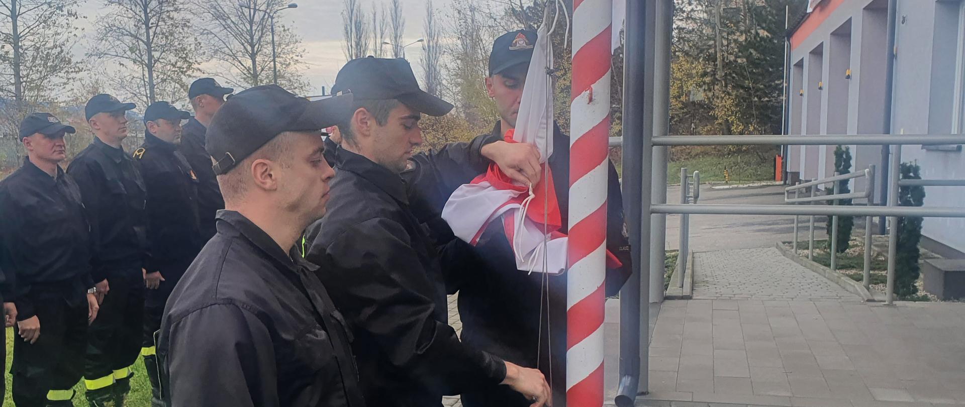 Niepodległa do Hymnu