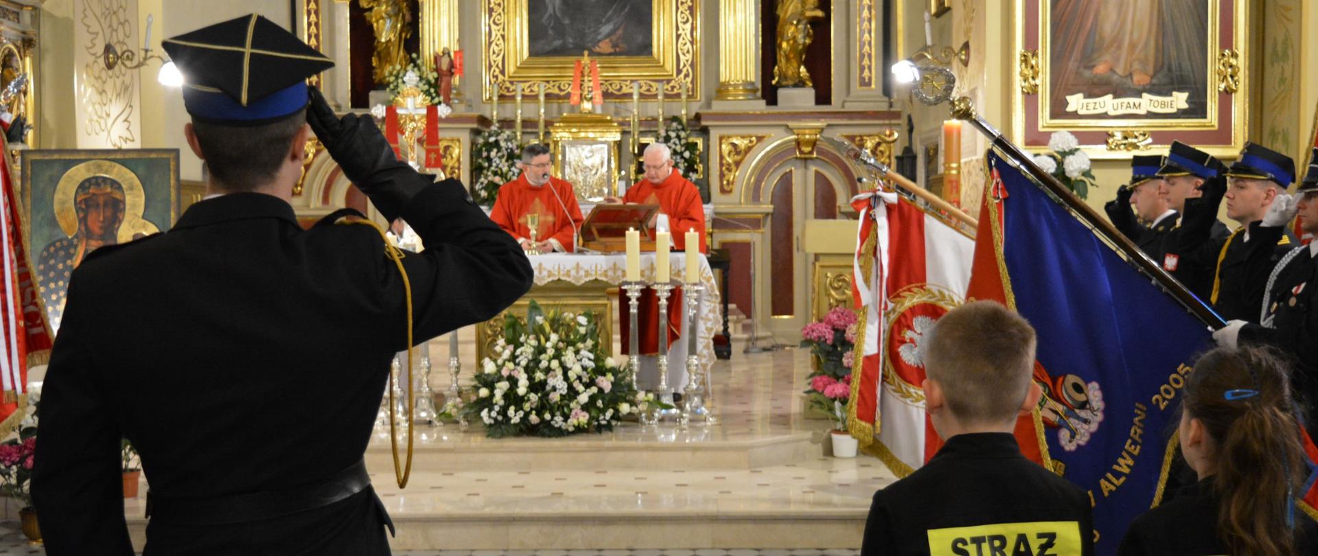 Msza Święta z okazji Dnia Strażaka 2022