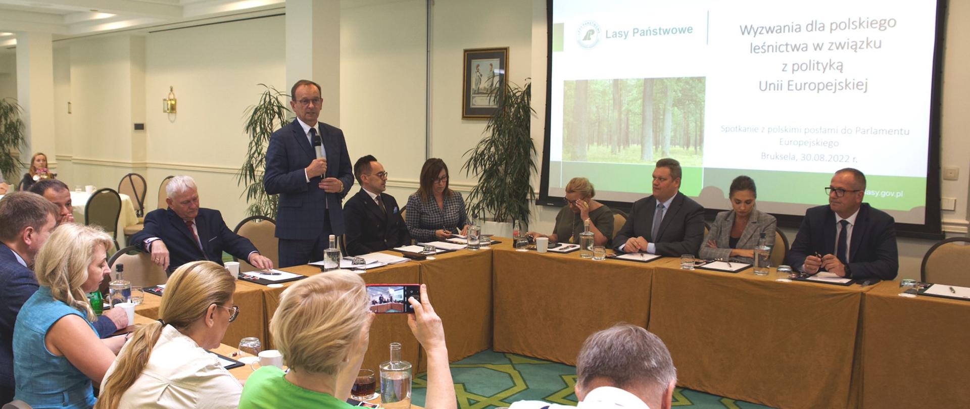 Wiceminister Edward Siarka na spotkaniu z polskimi Posłami do Parlamentu Europejskiego w Brukseli