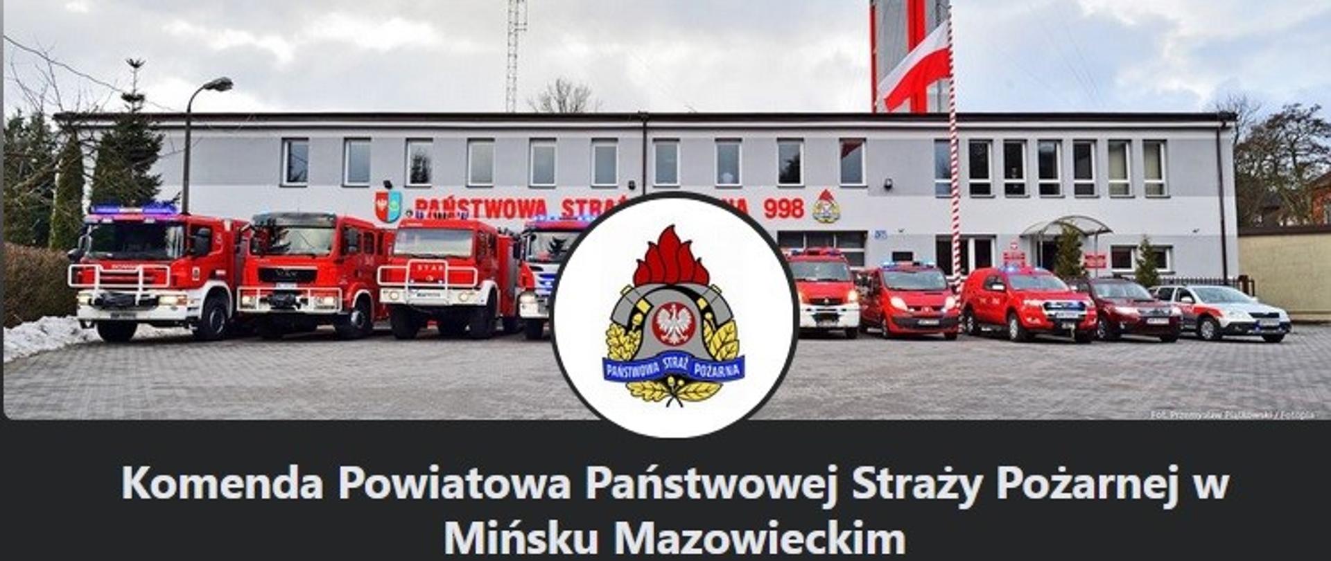 samochody pożarnicze KP PSP w Mińsku Mazowieckim ustawione w rzędzie przed budynkiem komendy