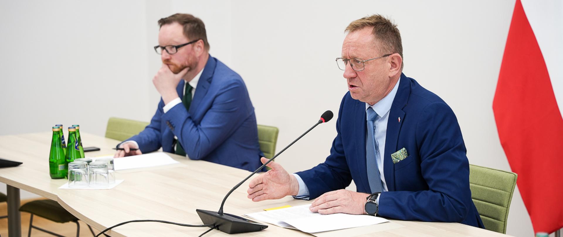 Minister Robert Telus during the online meeting with Mr. Valdis Dombrovskis, Vice-President of the European Commission and EU Commissioner for Trade (Photo by the Ministry of Agriculture and Rural Development)