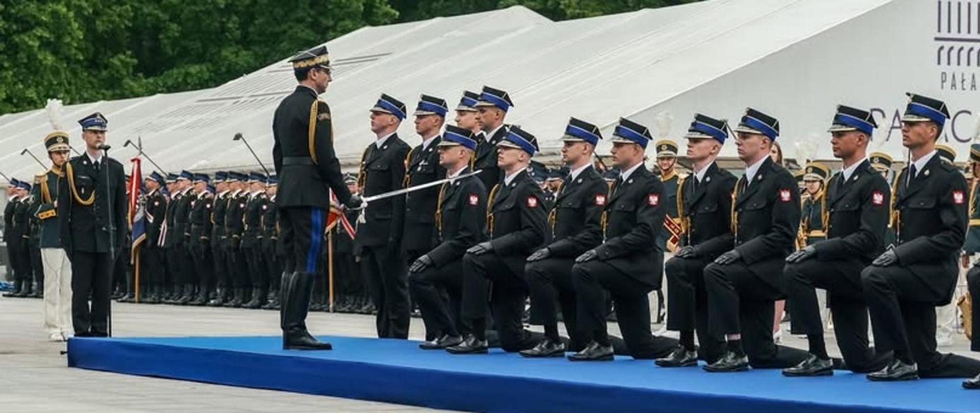 Piewrszy_stopień_Oficerski