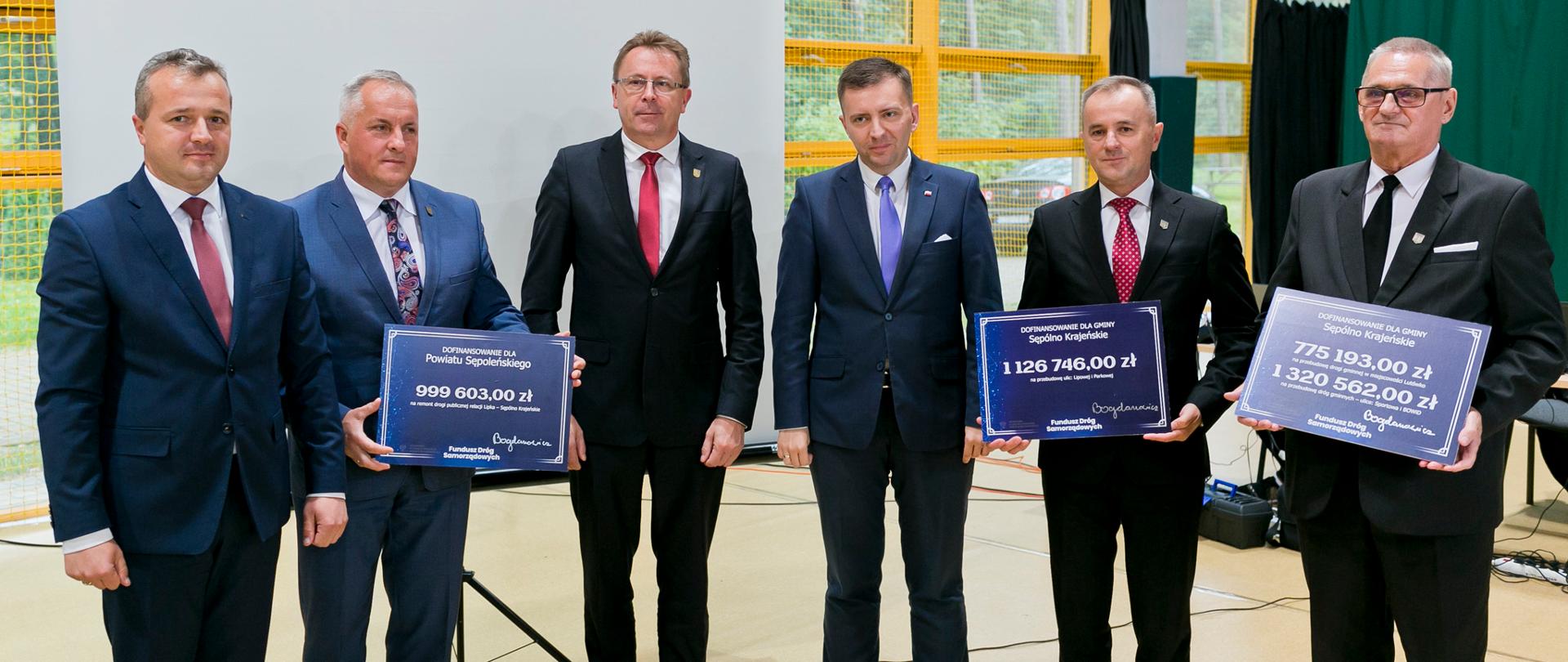 Wojewoda przekazał wsparcie na remonty dróg powiatowych i gminnych w powiecie sępoleńskim