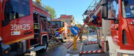 Kłęby czarnego dymu nad centrum Białegostoku. Duża akcja strażaków przy Sienkiewicza i Jagienki