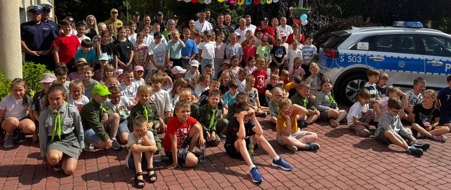 zdjęcie- ,Bezpieczne wakacje” w Szkole Podstawowej Nr 3 w Sandomierzu z udziałem sandomierskich strażaków