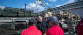Polish soldiers are training on Abrams tanks_3