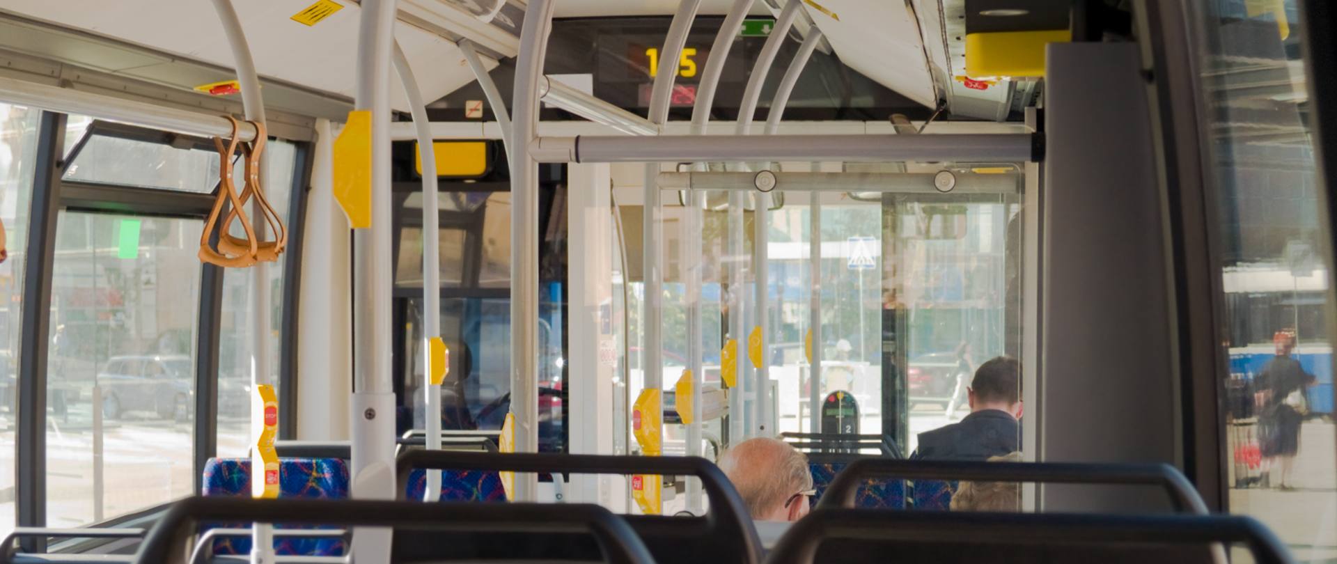 Zasady bezpiecznego korzystania z pojazdów publicznego transportu zbiorowego
w trakcie epidemii SARS-CoV-2 w Polsce
