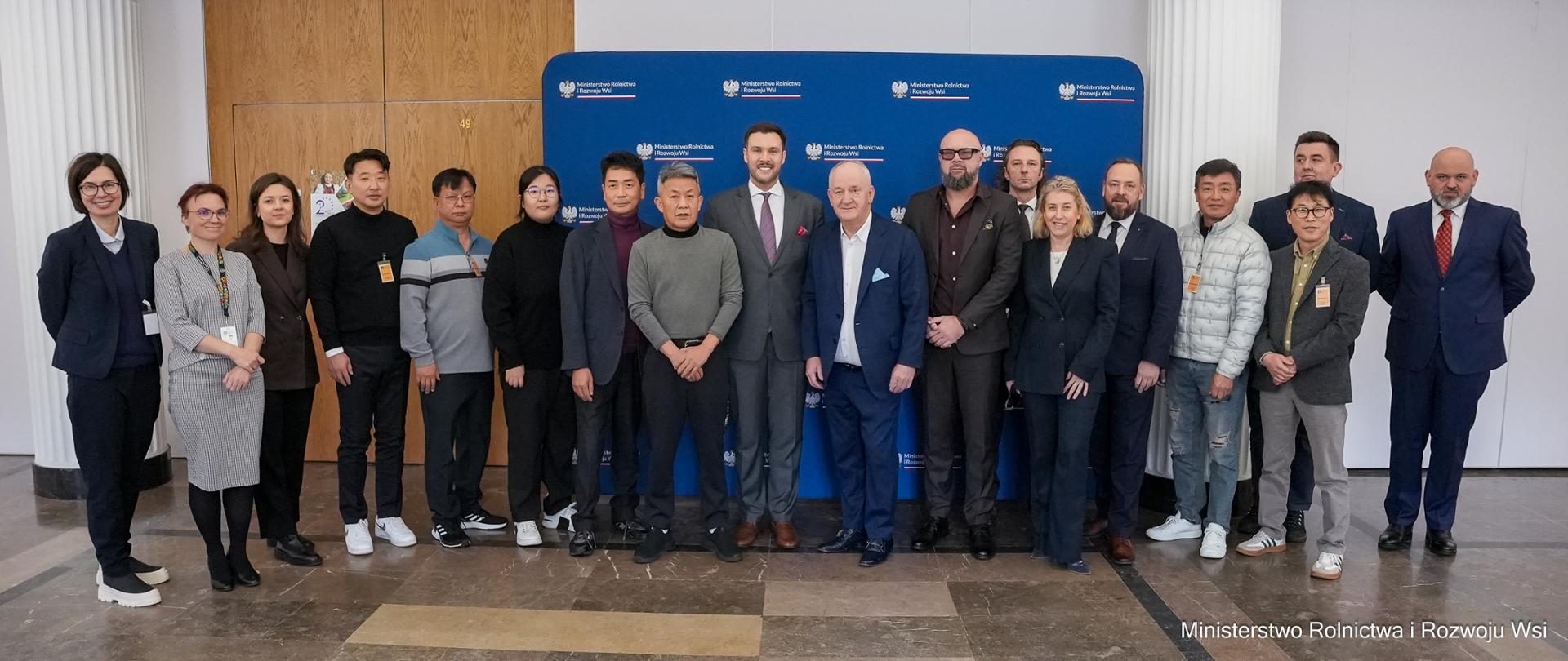 Wiceminister Adam Nowak podczas spotkania (fot. MRiRW)