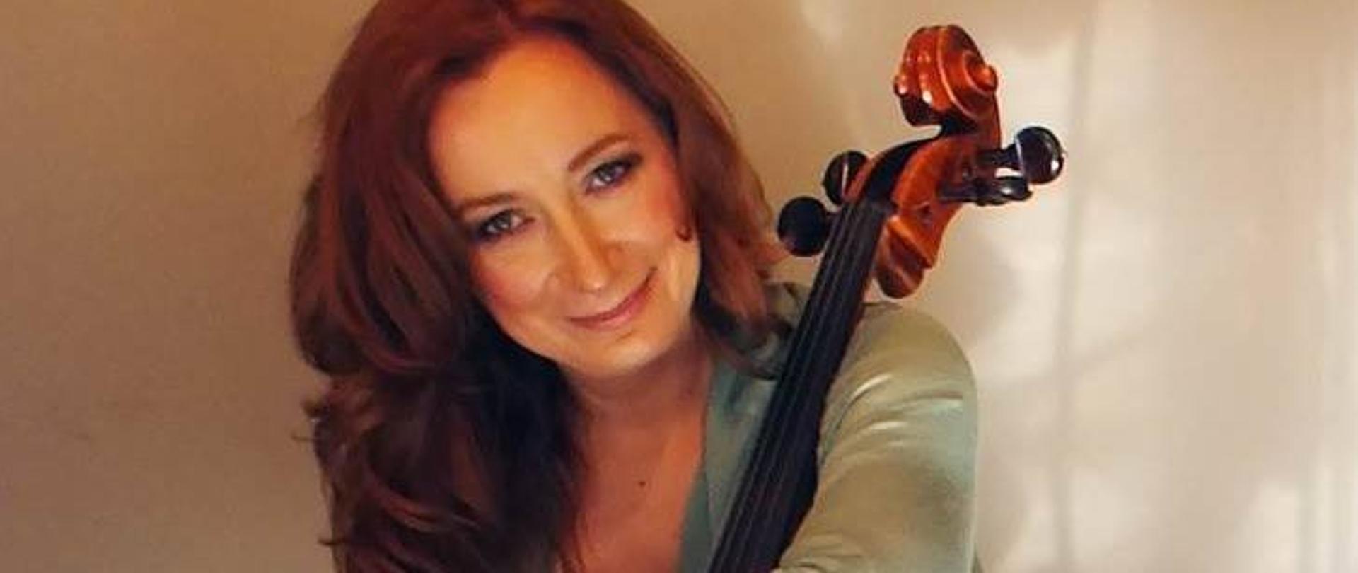 Anna Kuczok z wiolonczelą