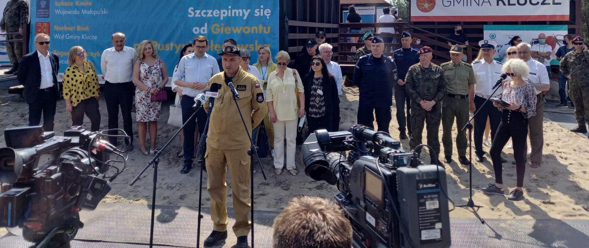 Wypowiedź Małopolskiego Komendanta Wojewódzkiego dla mediów na Pustyni Błędowskiej