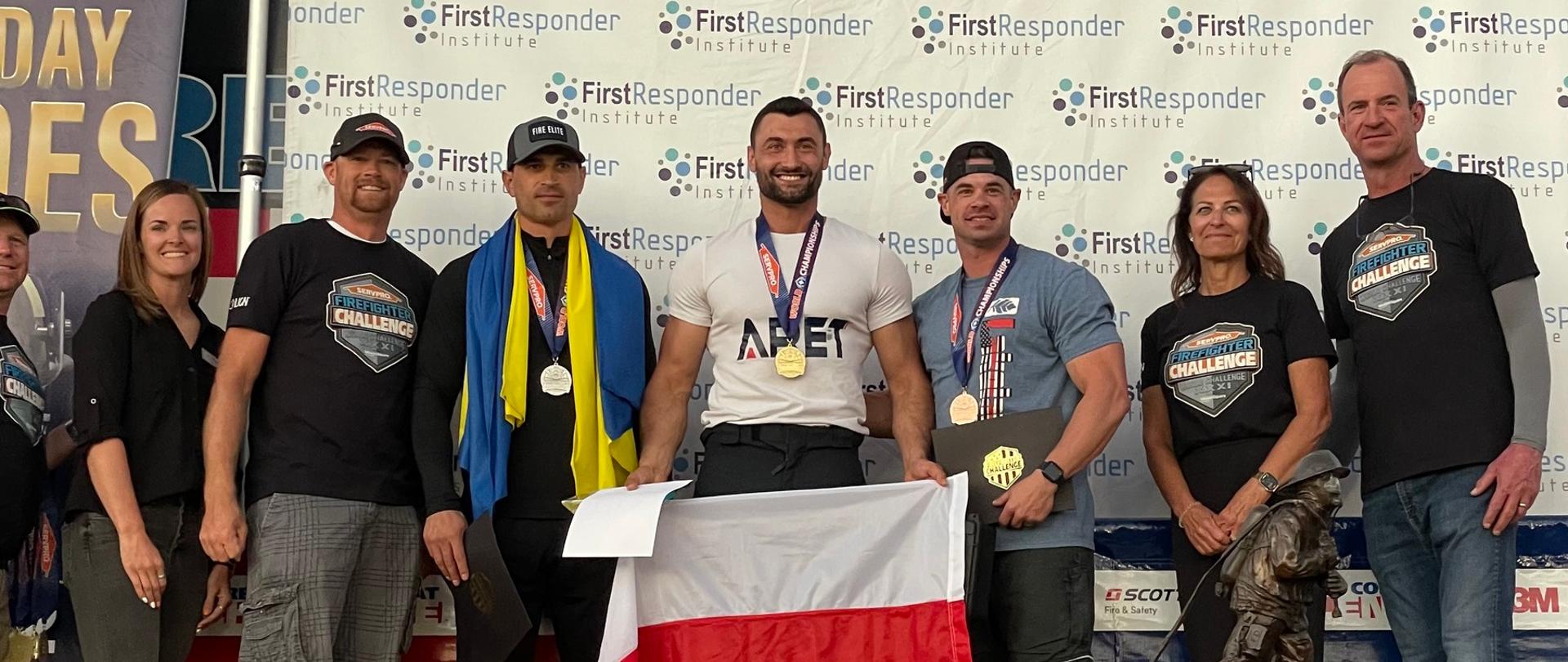 Podium zawodników po zawodach 