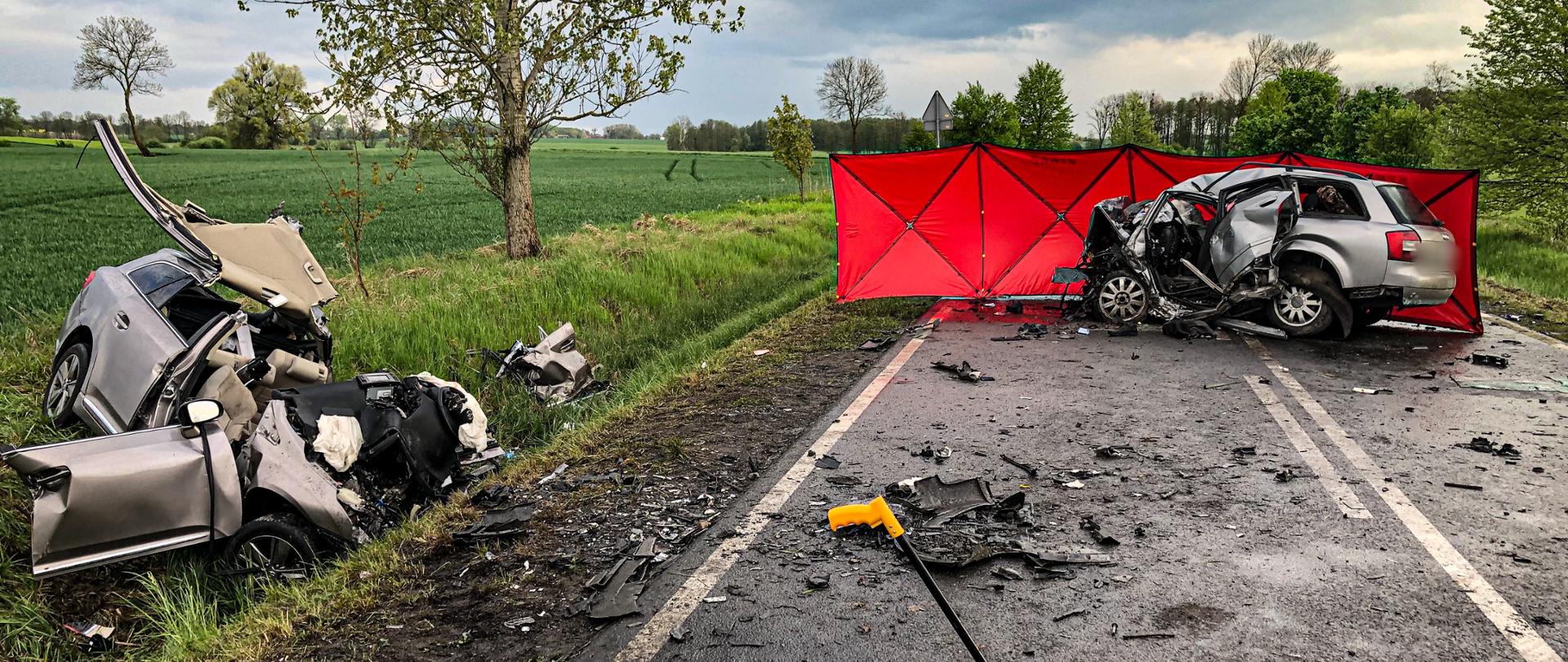 Wypadek samochód osobowych.