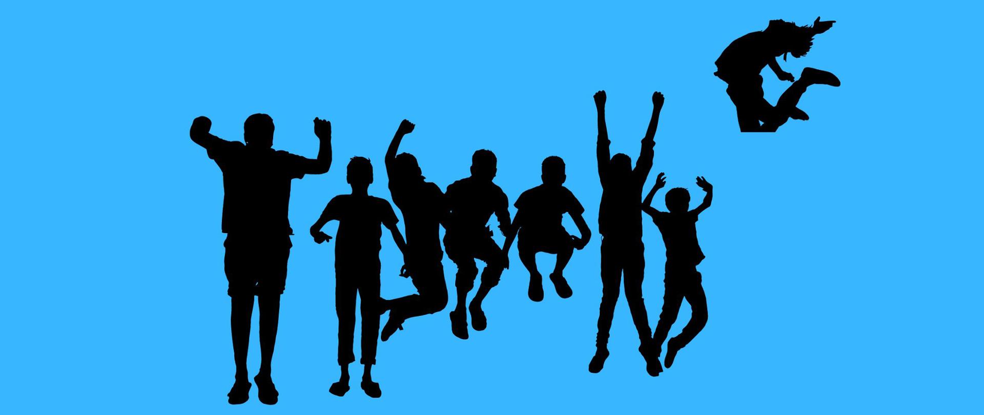 grafika przedstawia czarne sylwetki ludzi ułożone w różnych pozycjach znajdujące się na niebieskim tle