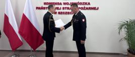 przekazanie powołania przez starszego brygadiera Mirosława Pendera dla kapitana Sylwestra Jerenkiewicza na stanowisko zastępcy Komendanta Powiatowego PSP w Białogardzie