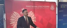 Uroczyste wręczenie promes dla jednostek Ochotniczych Straży Pożarnych z terenu powiatu obornickiego.