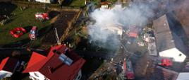 Wybuch i zawalenie się budynku mieszkalnego w Ustroniu. Rzut miejsca zdarzenia z drona.