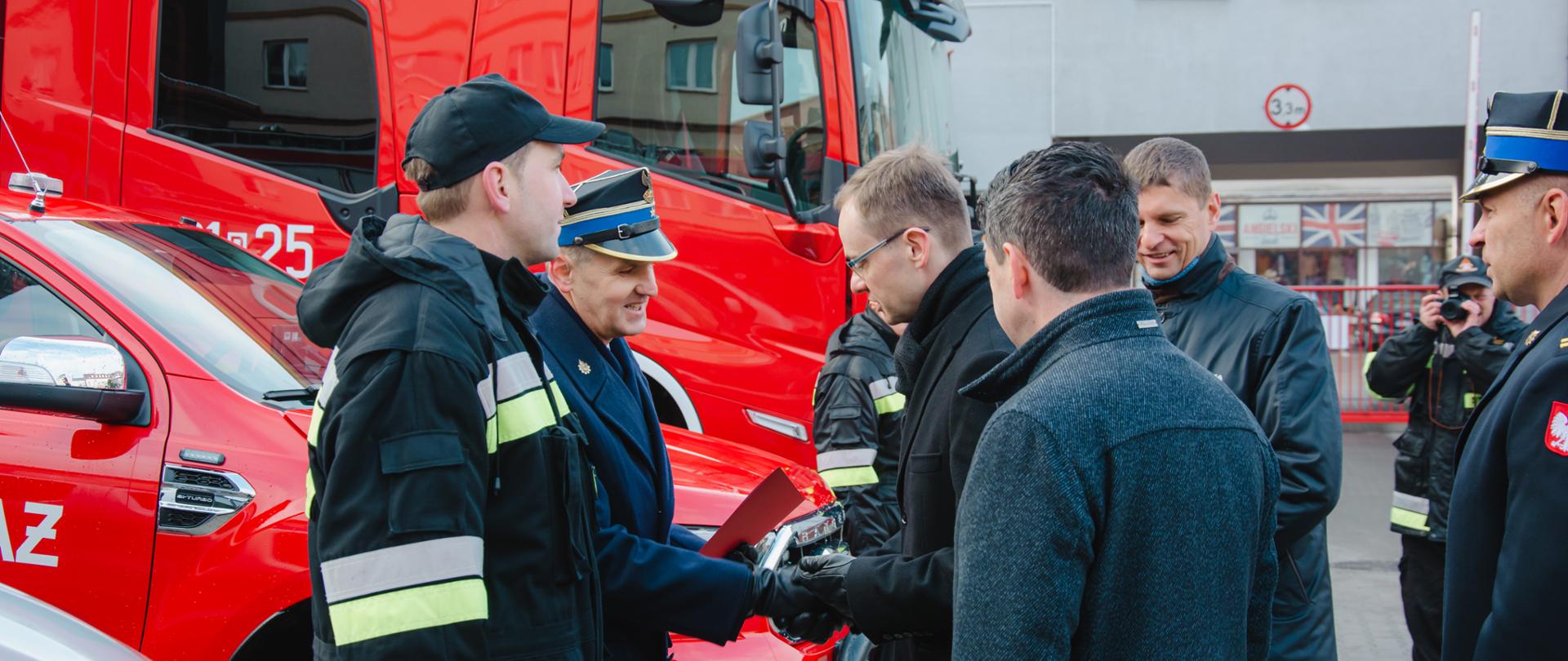 Nowe pojazdy dla podlaskich strażaków i ochotników