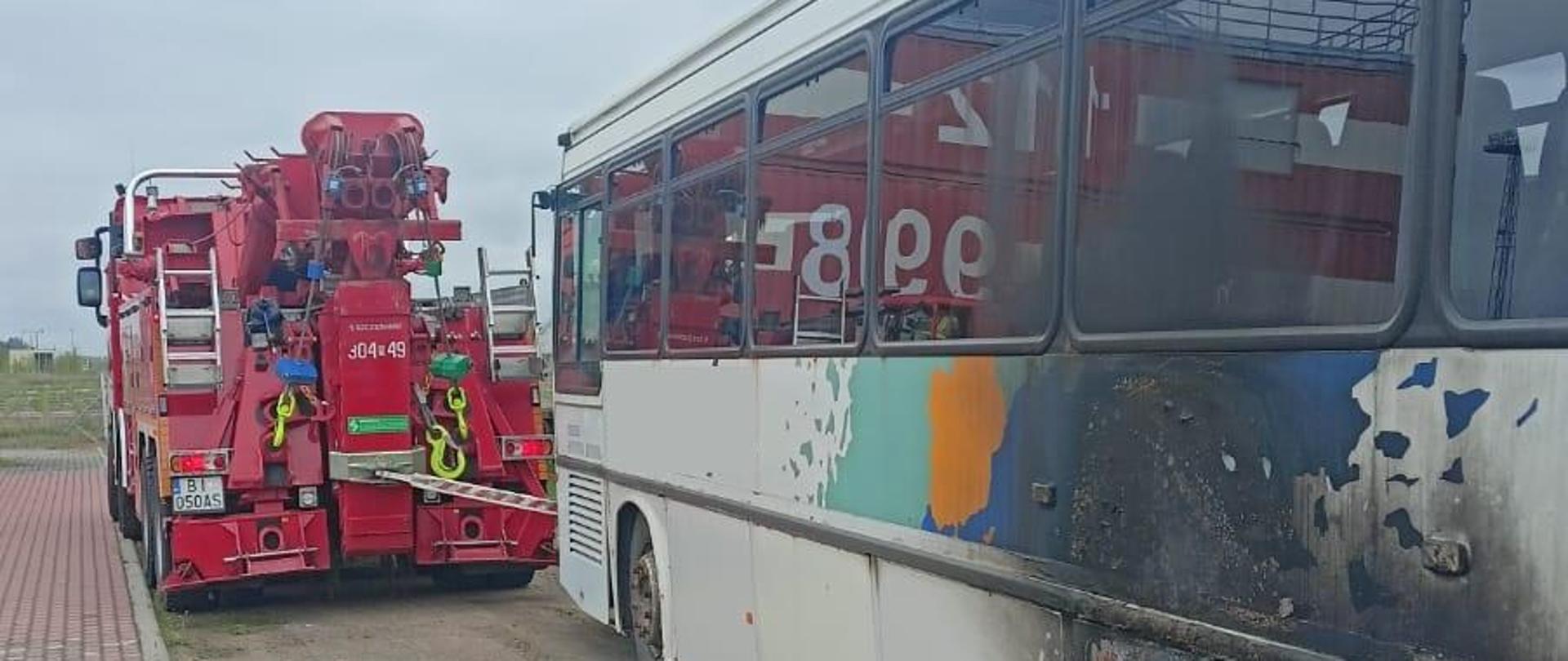 Strażacy podczas ćwiczeń