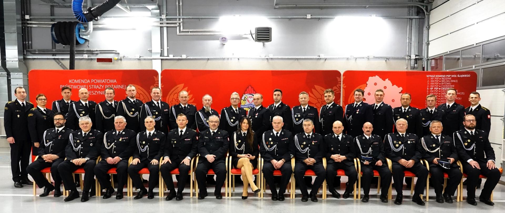 Spotkanie z okazji 30-lecia Krajowego Systemu Ratowniczo-Gaśniczego w Komendzie Powiatowej PSP w Cieszynie