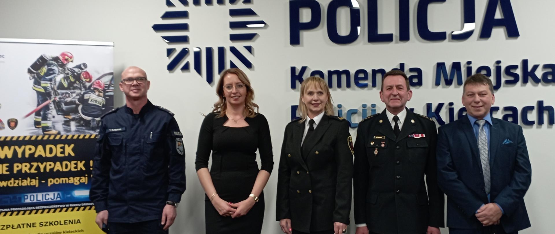 Na zdjęciu przedstawiono uczestników konferencji prasowej. 