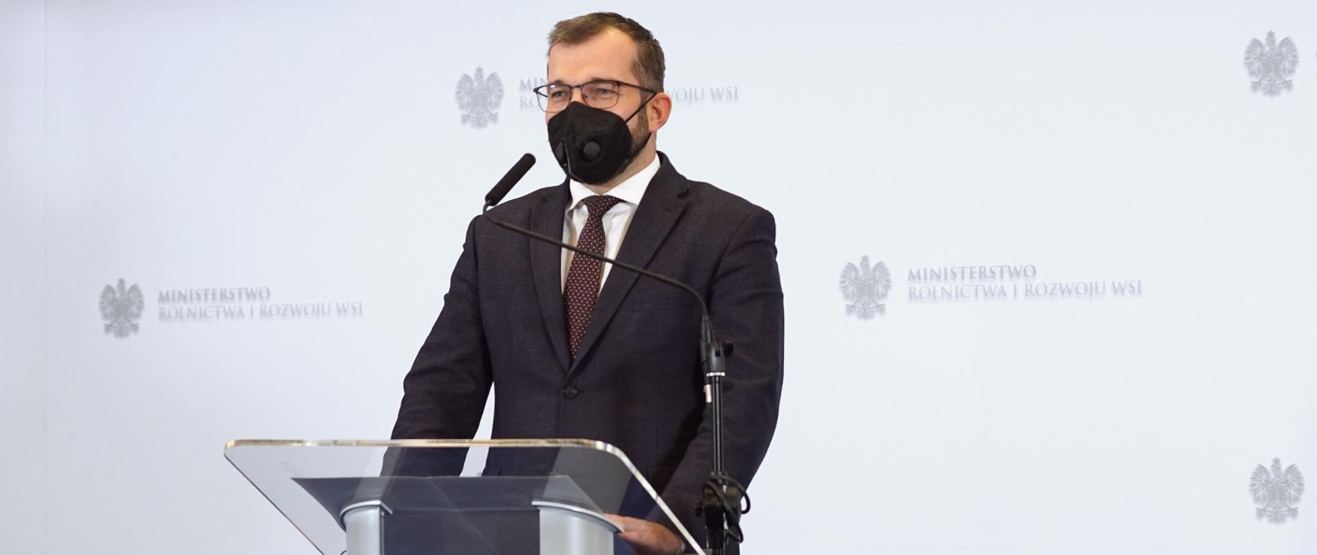 Minister G. Puda podczas konferencji
