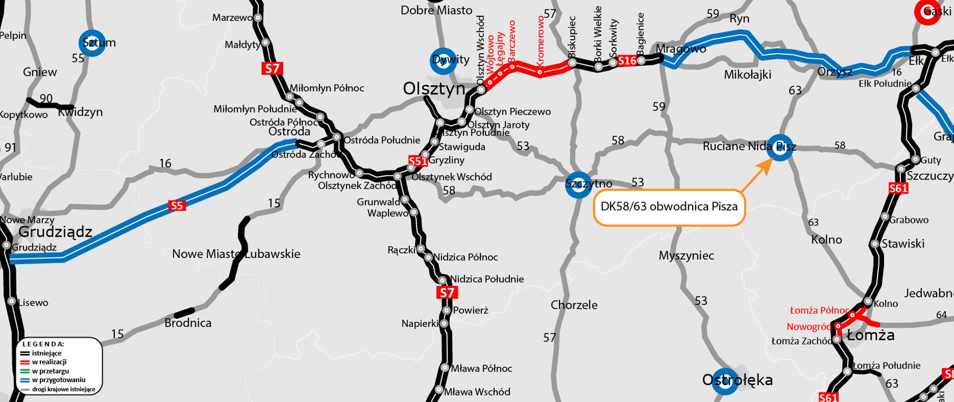Mapa przedstawia różne drogi w północnej części Polski, obejmując miasta takie jak Elbląg, Olsztyn, Grudziądz, Łomża i Ostrołęka. Różne typy dróg są oznaczone kolorami: czerwonym dla dróg ekspresowych (ekspresowe), niebieskim dla dróg krajowych (krajowe), czarnym dla dróg wojewódzkich (wojewódzkie) i szarym dla innych dróg. Na mapie znajdują się również symbole wskazujące ważne miejsca, takie jak lotniska i przeprawy promowe. Wyróżnione trasy to m.in. S7, S51, S16, DK58/63 obwodnica Pisza.
