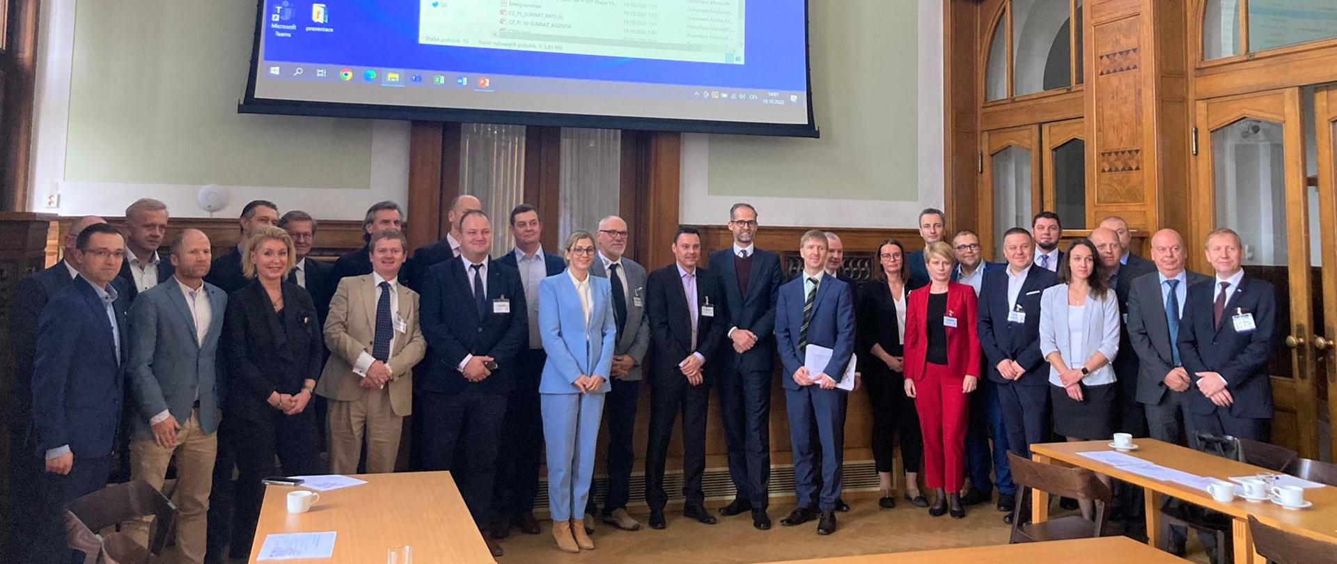 Wiceminister Adam Guibourgé-Czetwertyński na polsko-czeskim szczycie przemysłu jądrowego