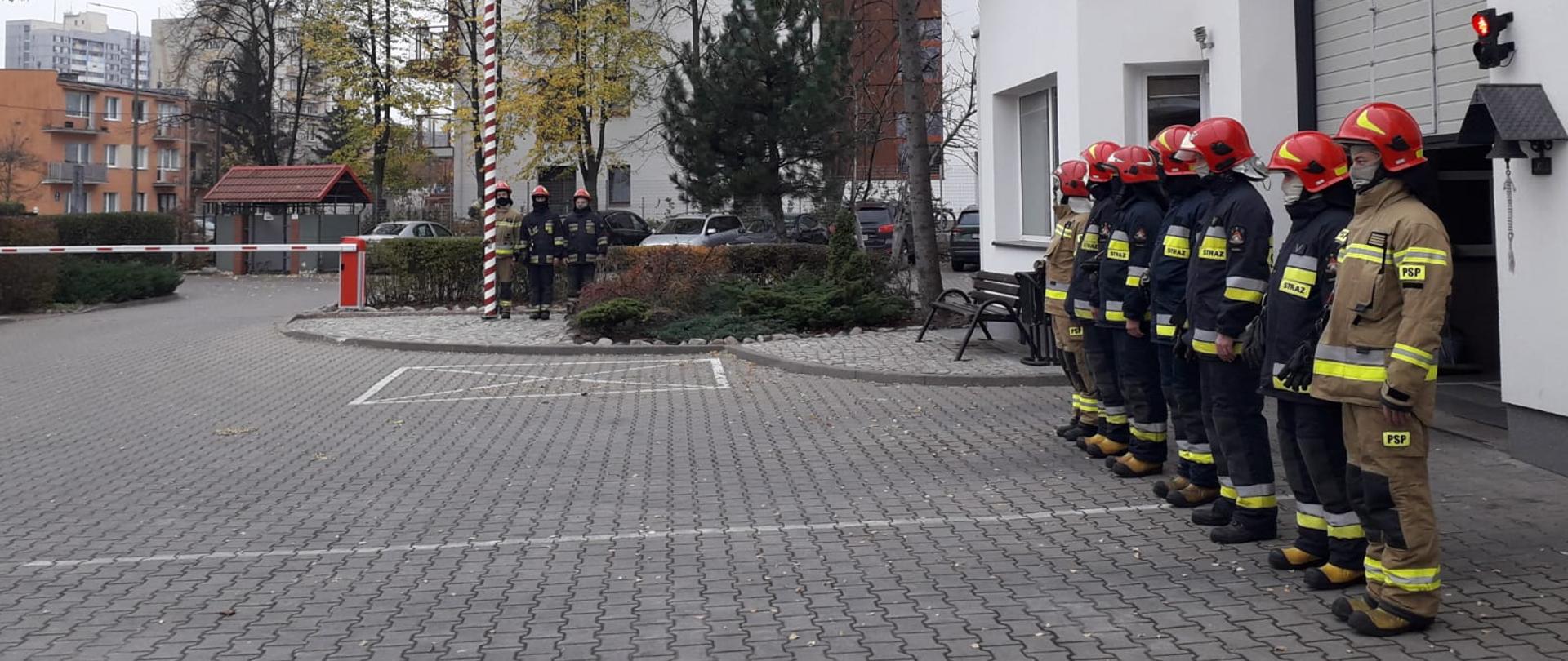 Podniesienie flagi z okazji Święta Niepodległości