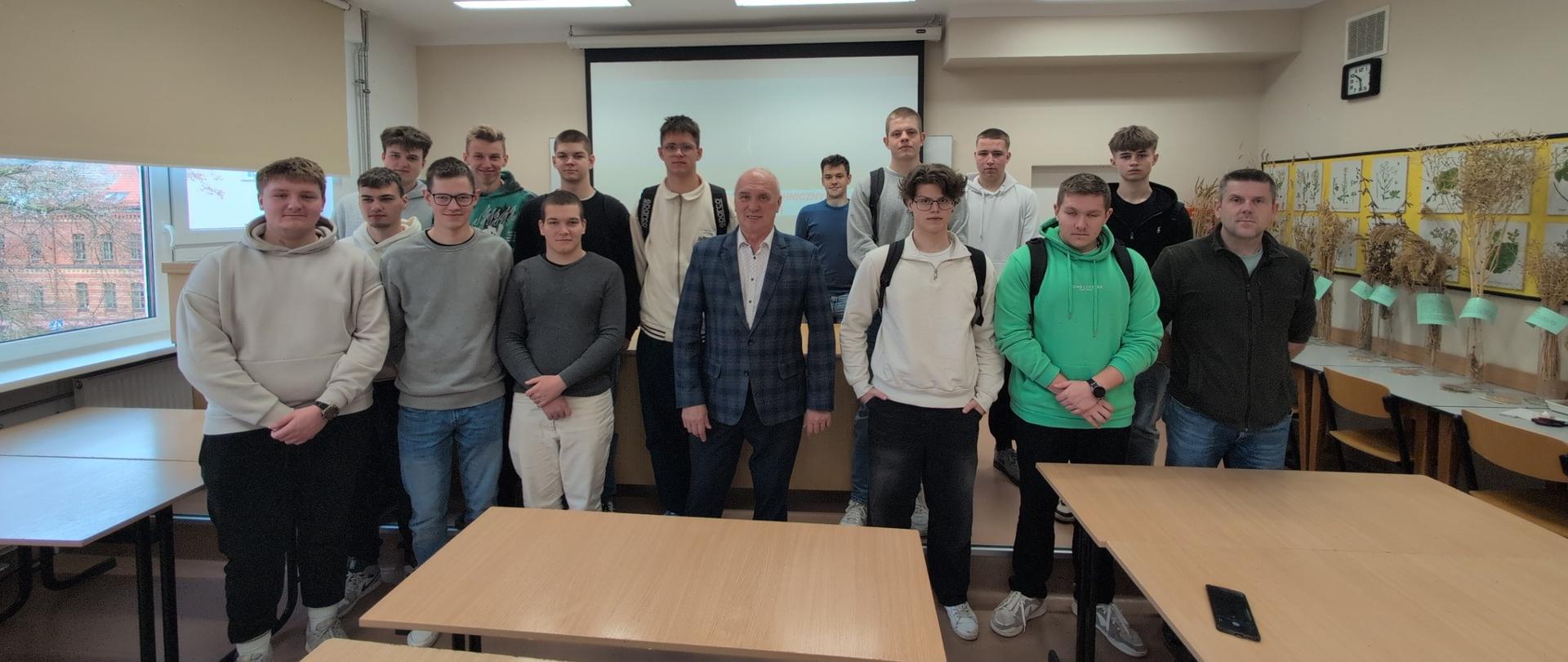 wykłady na uniwersytecie zsckr dobrocin dobrocinie