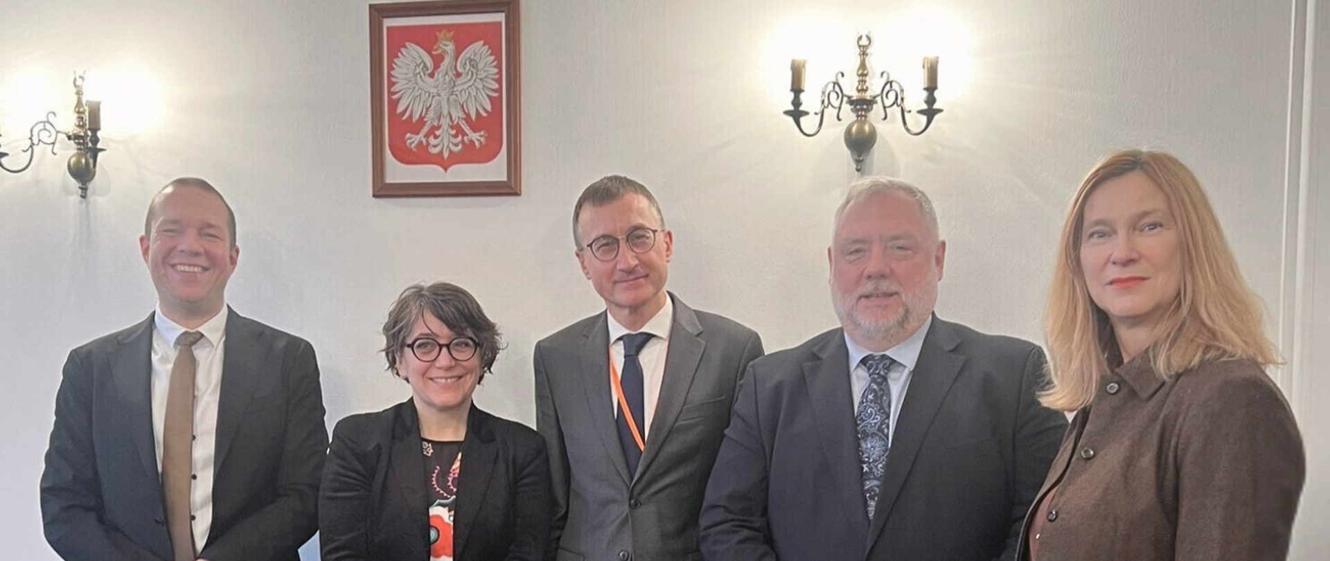 Przedstawiciele Luxembourg Business Registers, Ministerstwa Finansów, Ministerstwa Sprawiedliwości, Izby Administracji Skarbowej w Bydgoszczy oraz Generalny Inspektor Informacji Finansowej Jarosław Żółtowski.