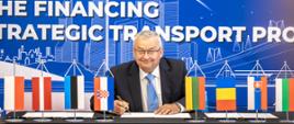 Minister infrastruktury Andrzej Adamczyk w trakcie spotkania Wysokiego Szczebla nt. finansowania strategicznych projektów transportowych