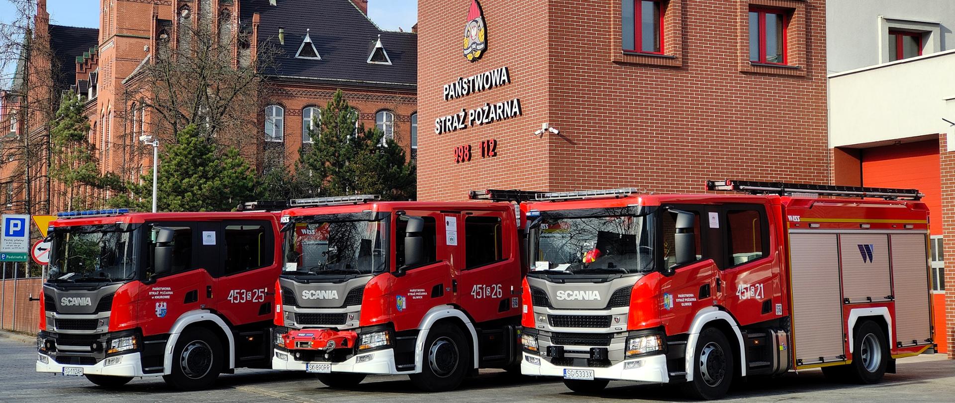 Nowy samochód na wyposażeniu Jednostki Ratowniczo-Gaśniczej w Knurowie Komendy Miejskiej PSP w Gliwicach