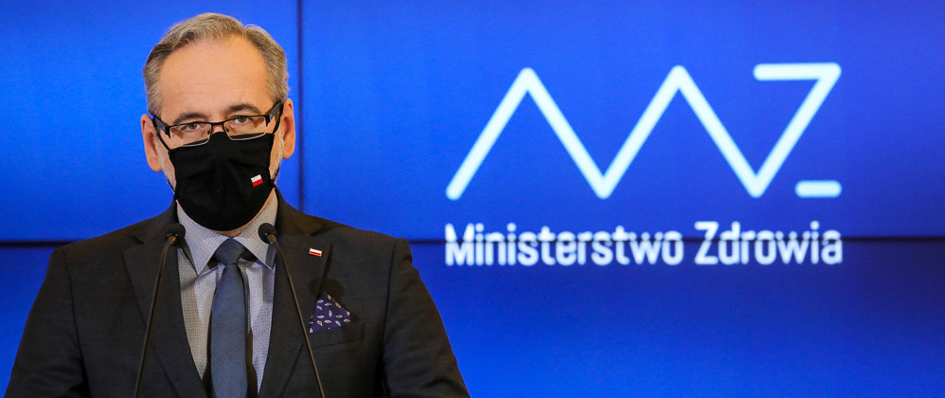 Minister zdrowia Adam Niedzielski podczas konferencji nt. kontroli w WUM