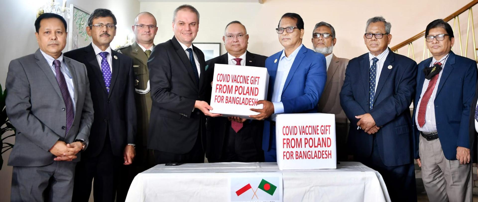 Przekazanie szczepionek dla Bangladeszu ponad 3 mln dawek szczepionki