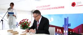 Uroczystość podpisania umowy w Wołominie