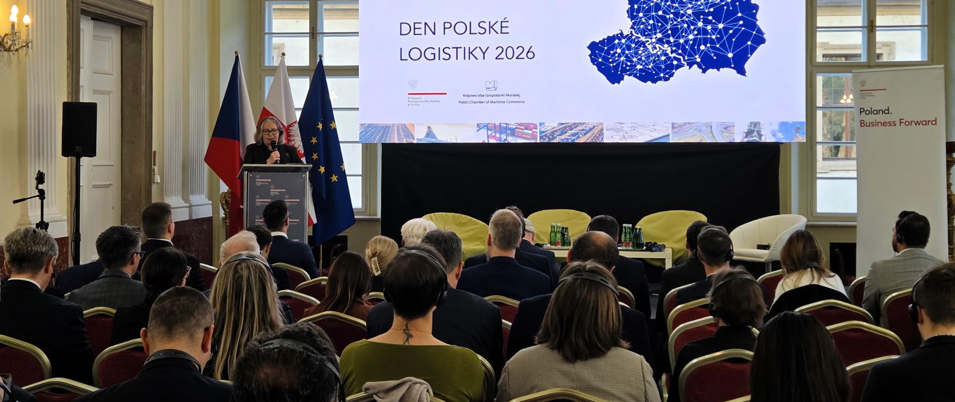 Chargé d'affaires a.i. Barbara Tuge-Erecińska vítá hosty na Dni polské logistiky