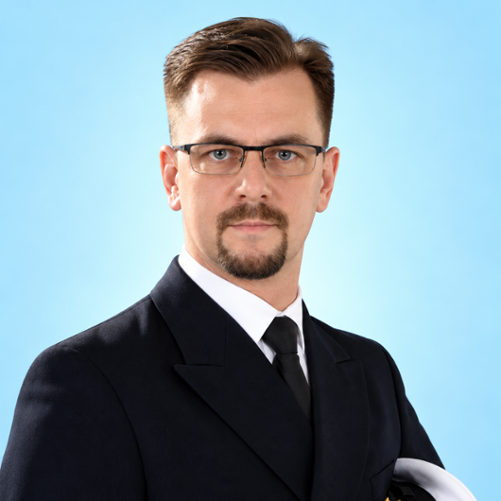 MR
