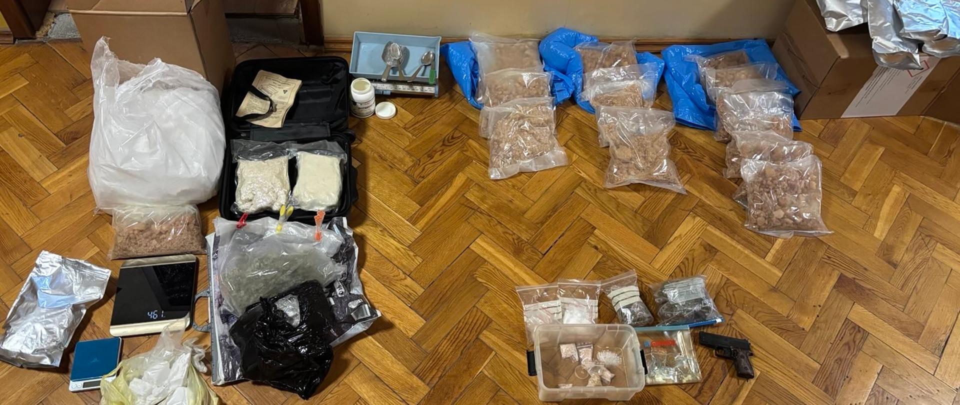 Okolice Mławy. Miejscowy diler mógł odurzyć nawet 200.000 osób - zdjęcie główne