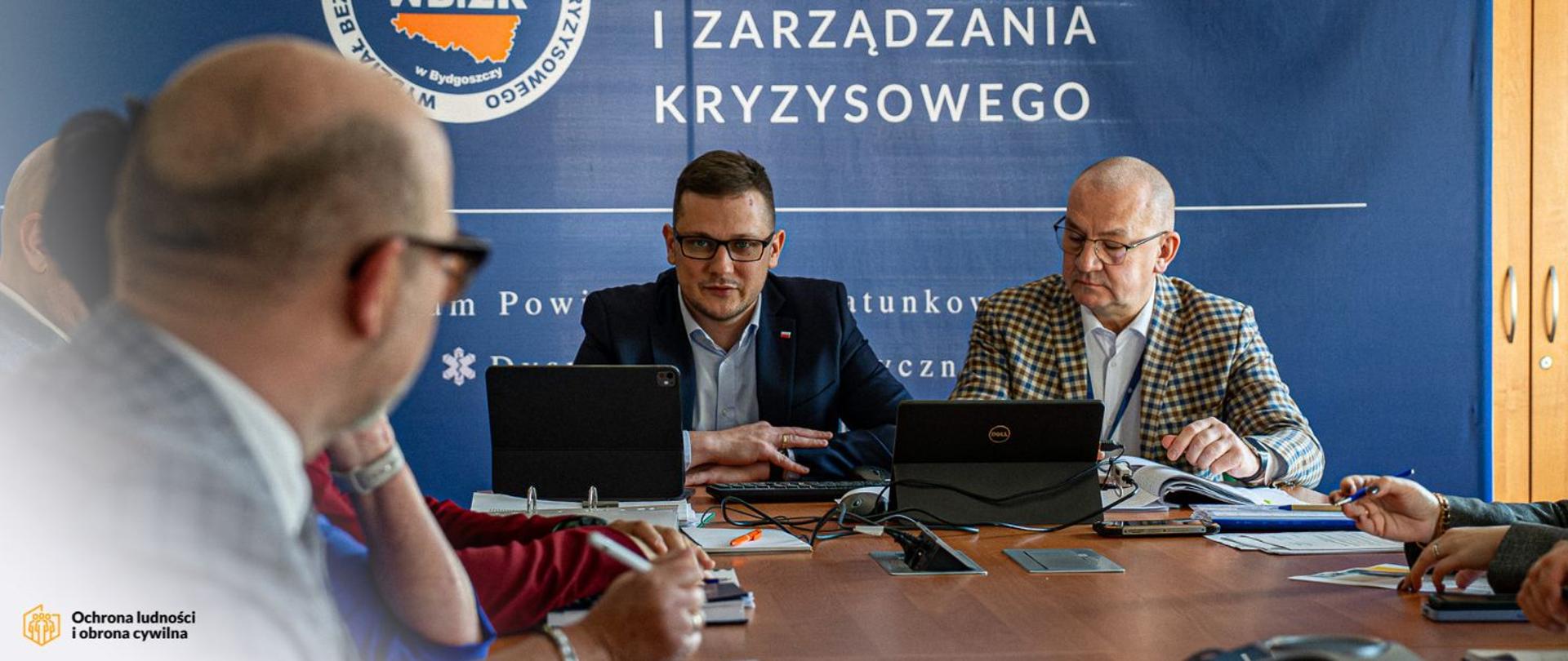 Spotkanie specjalnego Zespołu powołanego przez Wojewodę Kujawsko-Pomorskiego Michała Sztybla, odpowiedzialnego za wdrożenie przełomowej ustawy o ochronie ludności i obronie cywilnej.