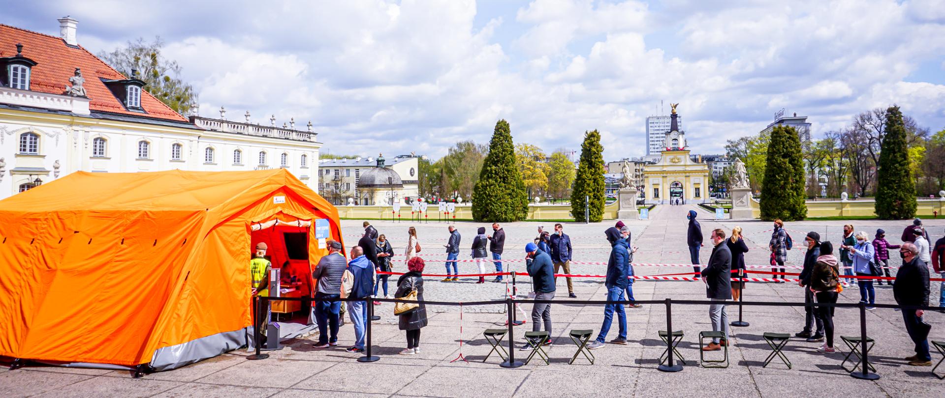Mobilny punkt szczepień przeciw COVID19