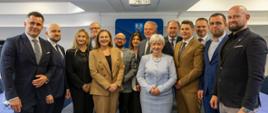 Pamiątkowa fotografia uczestników spotkania w Bełchatowie 
