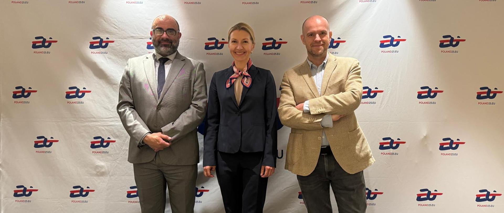 Ricardo Ruiz de la Serna, Monika Krzepkowska, Witold Szabłowski 