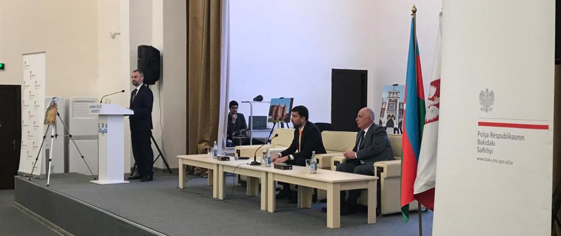 Otwarcie wystawy o arcydziełach polskiej architektury w Lankaranie (10 marca 2023 r.)