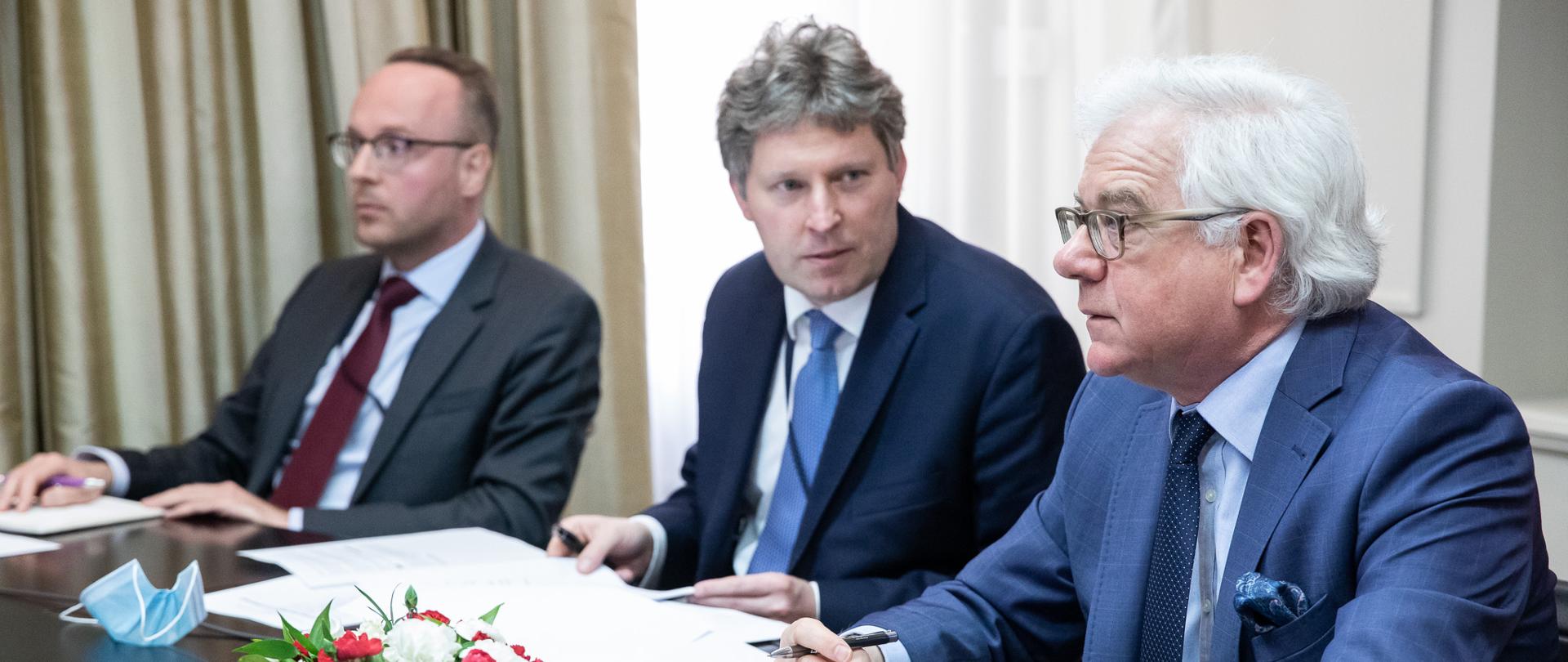 2020.06.04 Warszawa . Minister Jacek Czaputowicz . Wideokonferencja ministrow SZ Malej Grupy Globalnej Koalicji do Walki z Daesh .Fot. Tymon Markowski / MSZ