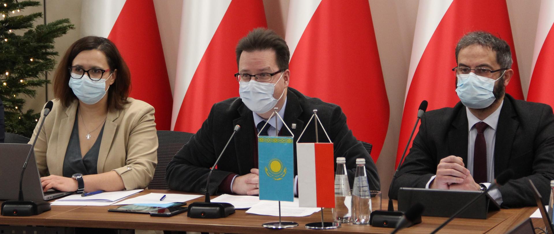 Wiceminister infrastruktury Andrzej Bittel rozmawiał z wiceministrem przemysłu i rozwoju infrastrukturalnego Kazachstanu Berikiem Kamaliyevem