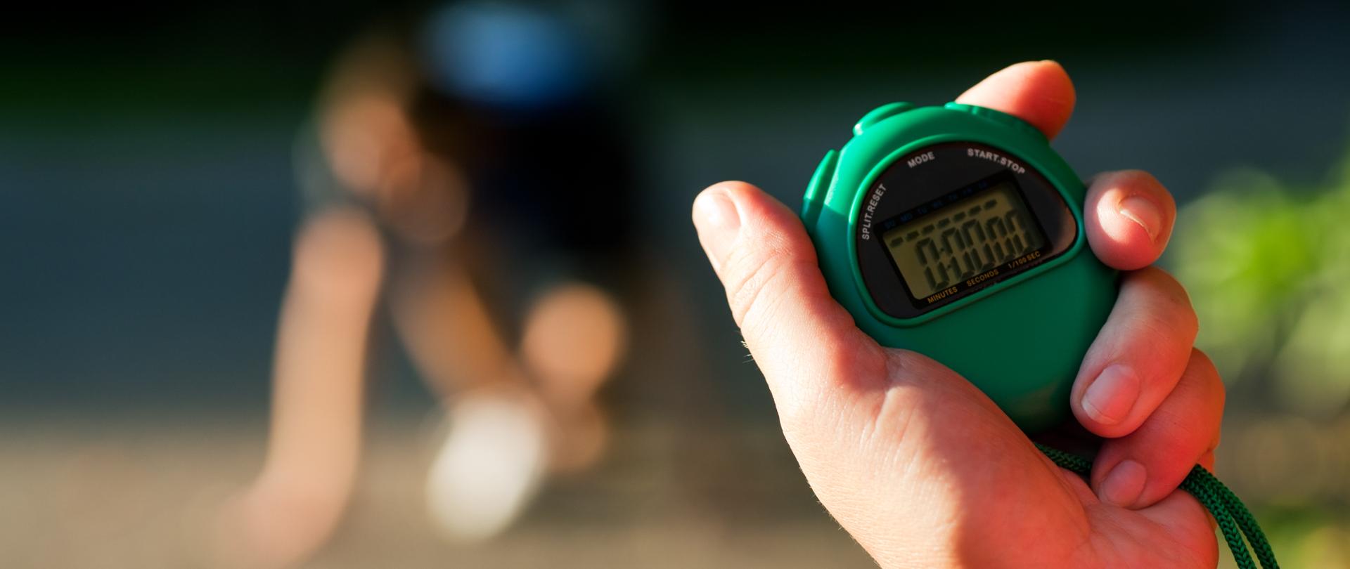 Dłoń trzymająca stoper