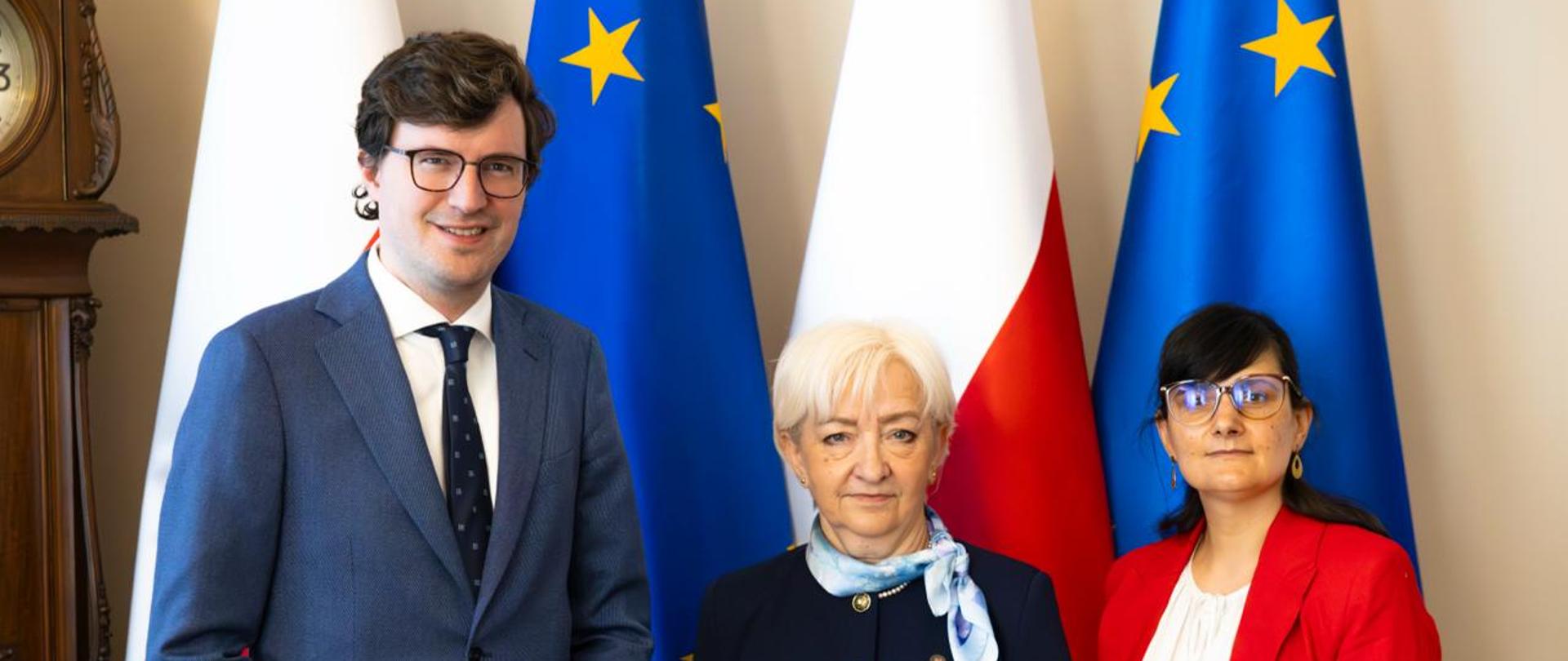 Od lewej: Matthias de Moore przedstawiciel generalny Flandrii, wojewoda łódzki Dorota Ryl oraz Sofie Geerts zastępca przedstawiciela generalnego Flandrii