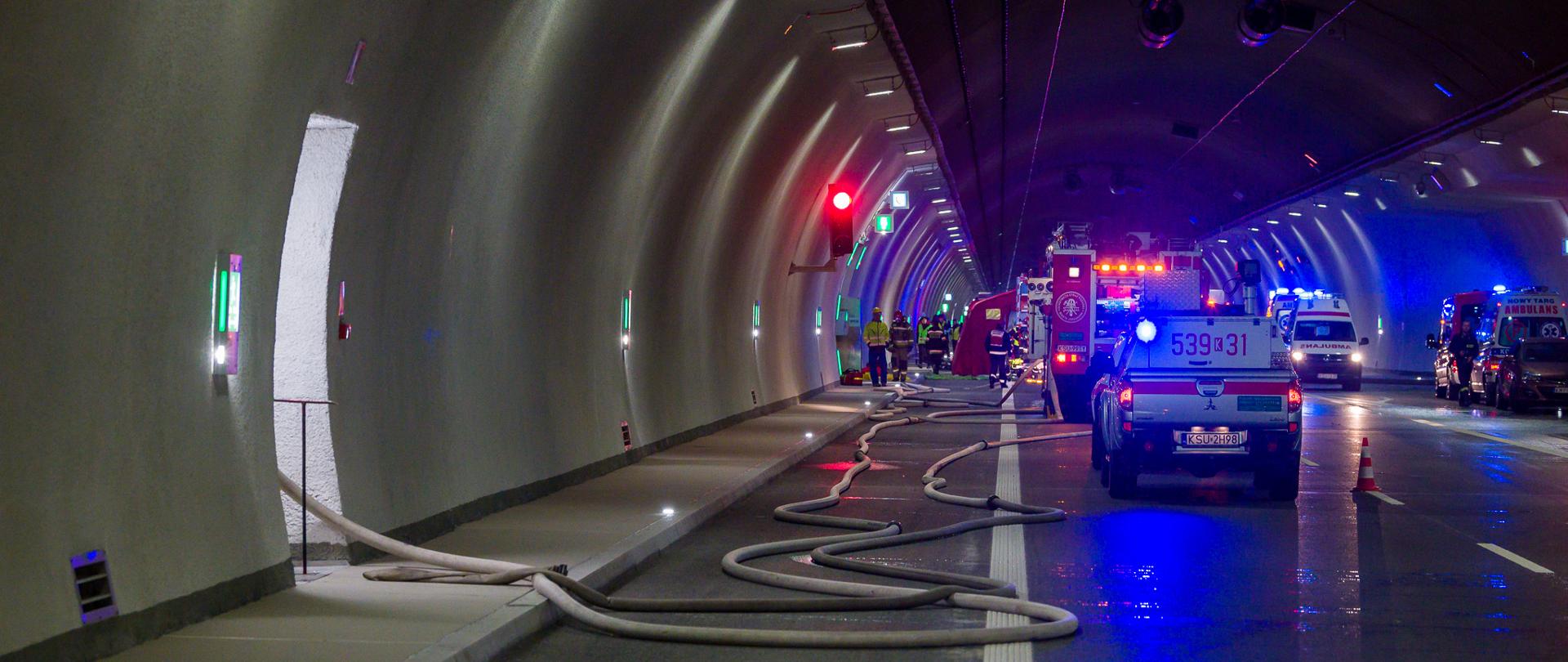 Ćwiczenia w tunelu w ciągu drogi ekspresowej S7 Naprawa - Skomielna Biała