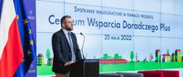 minister Grzegorz Puda podczas wystąpienia na konferencji